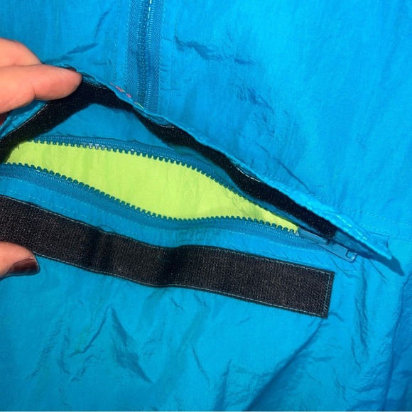 Gotcha Vintage 90’s Windbreaker With Zipper Kangaroo Pocket Men’s Size Large - Picture 6 of 16